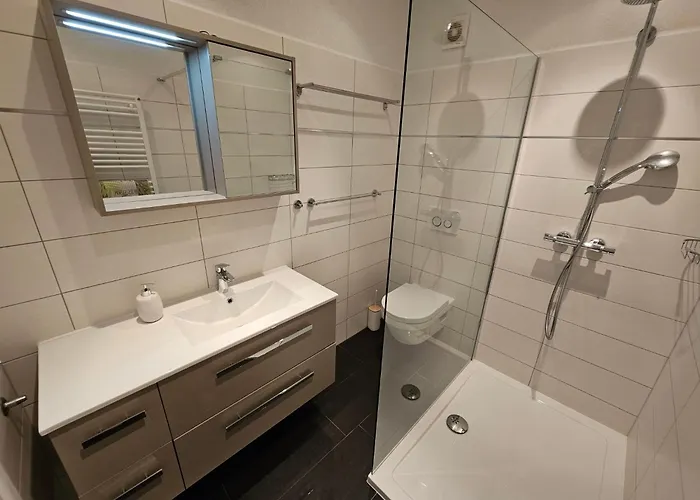 公寓 Fuer 6 Personen Mit Meerblick By Interhome *