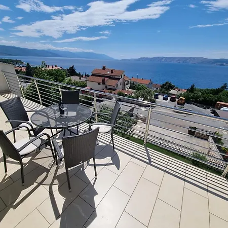 Fuer 6 Personen Mit Meerblick By Interhome Novi Vinodolski