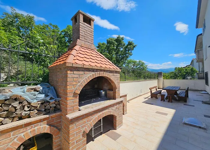 Fuer 6 Personen Mit Meerblick By Interhome Apartment *